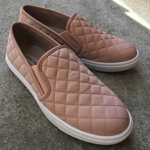 Steve Madden nude sneakers
